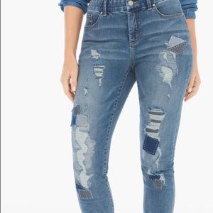 00 Chico’s So Slimming Girlfriend Ankle Jeans